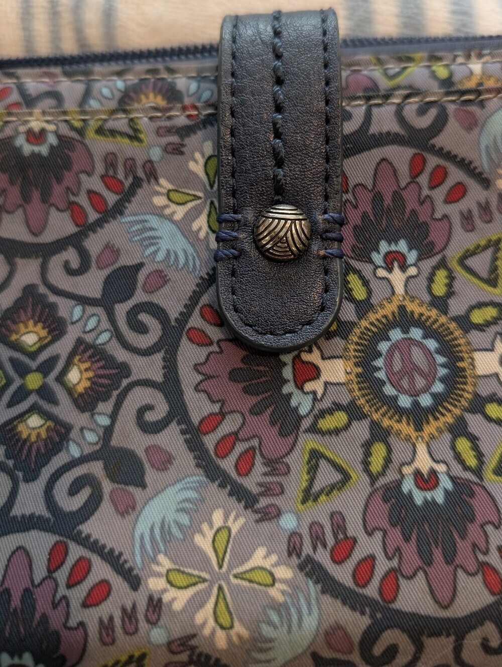 Sakroots In Gray Mosaic World Wallet/Wristlet Clutch - Picture 7 of 12